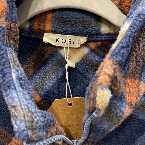 NWT Kori plaid fleece pullover size medium - Picture 2 of 6